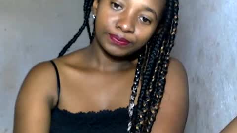 malinah01 online show from 12/14/24, 10:13