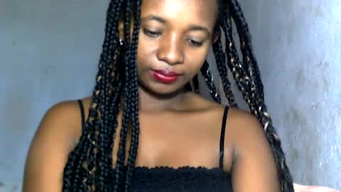 malinah01 online show from 12/14/24, 01:59