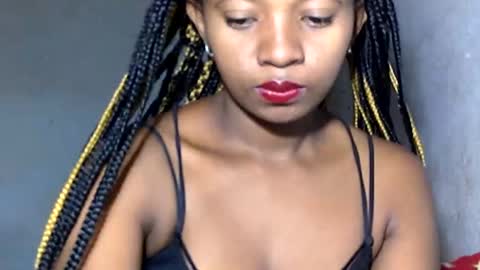 malinah01 online show from 01/06/25, 03:53
