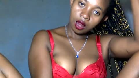 malinah01 online show from 01/27/25, 10:38