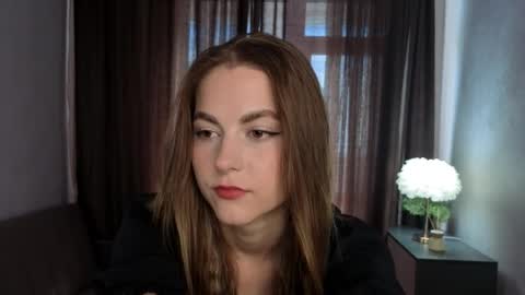Snapshot of mallieangelini chatting on 06/02/26, 04:25 Mia online show from 06/02/26, 04:25