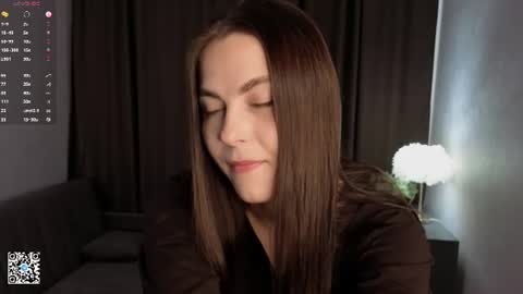 Mia online show from 06/23/26, 04:21