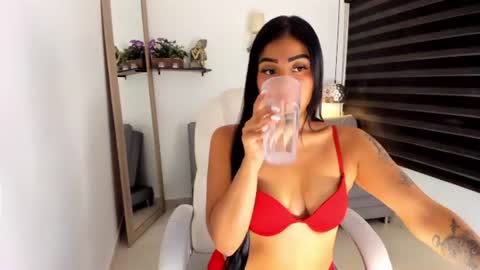 Mallorie online show from 07/28/26, 06:20