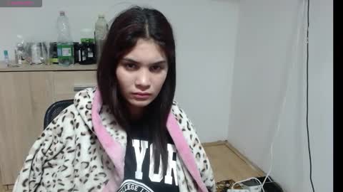 Snapshot of mallorymyers chatting on 11/05/25, 07:47 mallorymyers online show from 11/05/25, 07:47