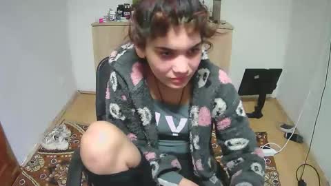 Snapshot of mallorymyersx chatting on 12/15/25, 08:02 mallorymyersx online show from 12/15/25, 08:02