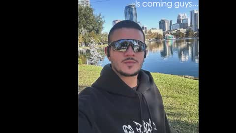 maluma09 online show from 10/10/25, 02:43