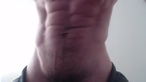Snapshot of maluma4you chatting on 02/01/26, 01:42 maluma4you online show from 02/01/26, 01:42