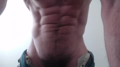 Snapshot of maluma4you chatting on 05/19/26, 03:18 maluma4you online show from 05/19/26, 03:18