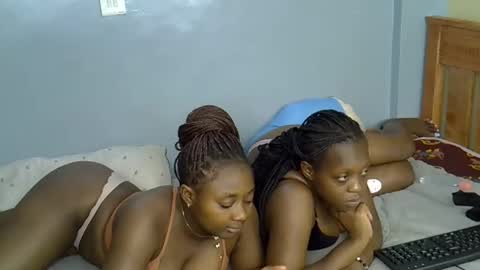 mama_pussie online show from 11/28/25, 12:57