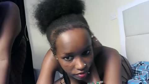 mamaa online show from 02/13/25, 08:24