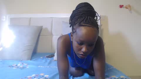 mamaa online show from 02/25/25, 01:50
