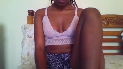 Snapshot of mammaplay chatting on 09/18/25, 06:15 mammaplay online show from 09/18/25, 06:15