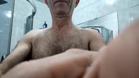 Snapshot of mamuka157 chatting on 11/22/25, 01:15 mamuka157 online show from 11/22/25, 01:15