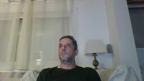 Snapshot of man211172 chatting on 01/05/25, 10:19 man211172 online show from 01/05/25, 10:19