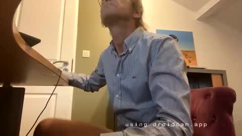 Snapshot of man38110 chatting on 09/18/25, 09:50 man38110 online show from 09/18/25, 09:50