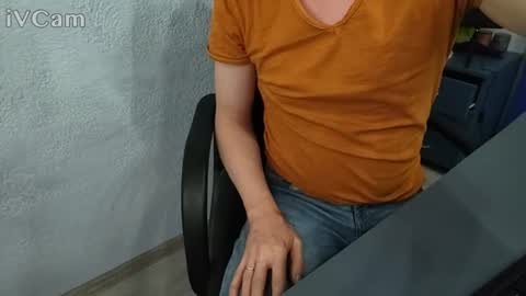 Snapshot of man_liketostroke chatting on 06/16/26, 10:07 Al online show from 06/16/26, 10:07
