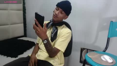 man_san11 online show from 01/04/25, 03:17