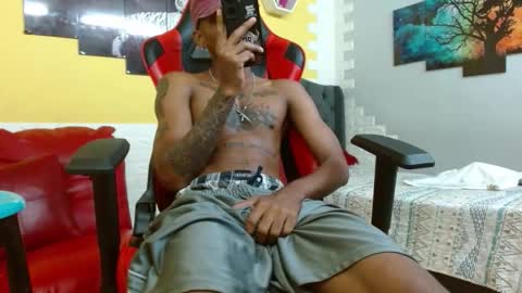 Snapshot of man_san11 chatting on 11/26/25, 05:03 man_san11 online show from 11/26/25, 05:03