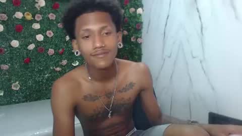 Snapshot of man_sant11 chatting on 06/12/26, 03:55 man_sant11 online show from 06/12/26, 03:55