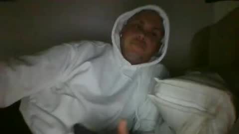 Snapshot of manaworks808 chatting on 10/17/25, 10:29 manaworks808 online show from 10/17/25, 10:29