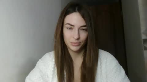 Snapshot of mandibrooks chatting on 12/02/25, 09:03 MandiBrooks online show from 12/02/25, 09:03