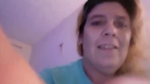 mindy22 online show from 01/05/25, 11:01