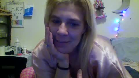 mindy22 online show from 02/02/25, 02:06