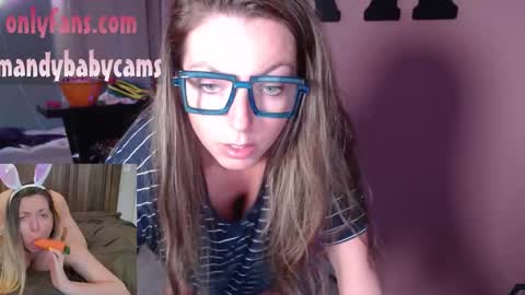 Snapshot of mandybabyxxx chatting on 10/20/25, 11:49 MandyBabyXXX online show from 10/20/25, 11:49