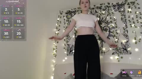 Snapshot of mandymilson chatting on 10/03/25, 03:09 Mandy online show from 10/03/25, 03:09