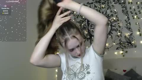 Snapshot of mandymilson chatting on 10/11/25, 03:10 Mandy online show from 10/11/25, 03:10