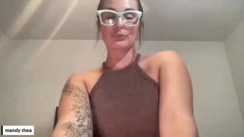 Snapshot of mandyrheaa chatting on 10/12/25, 01:37 Mandy online show from 10/12/25, 01:37