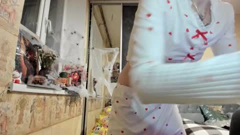 Snapshot of mandyshine chatting on 10/01/25, 03:40 Mandy online show from 10/01/25, 03:40