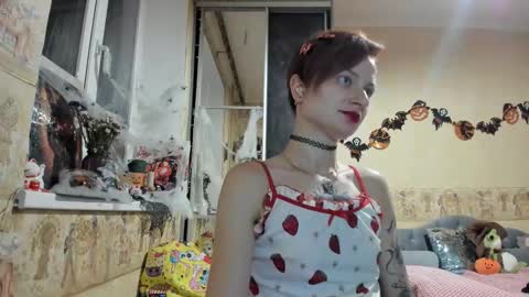 Snapshot of mandyshine chatting on 10/16/25, 03:13 Mandy online show from 10/16/25, 03:13