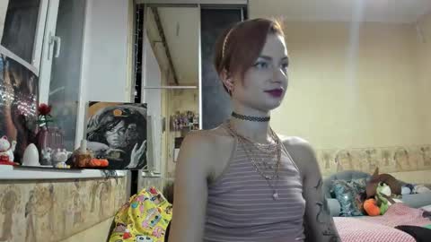 Snapshot of mandyshine chatting on 11/03/25, 04:30 Mandy online show from 11/03/25, 04:30