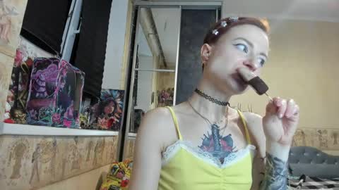 Mandy online show from 05/17/26, 05:09