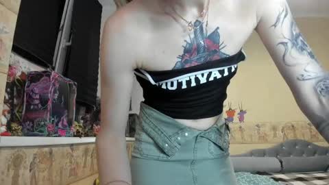 Mandy online show from 05/19/26, 04:35
