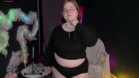 Snapshot of maneela_kennedy chatting on 04/15/26, 07:32 Maneela online show from 04/15/26, 07:32