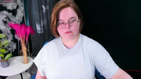 Snapshot of maneela_kennedy chatting on 05/27/26, 11:18 Maneela online show from 05/27/26, 11:18