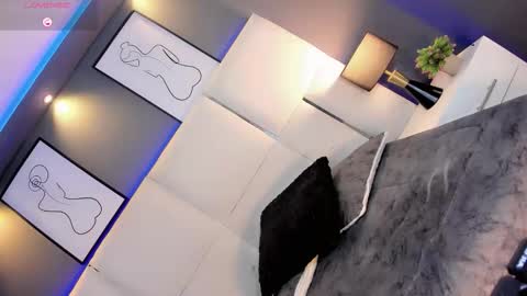 Snapshot of manellyksparklee chatting on 11/24/25, 01:00 manellyksparklee online show from 11/24/25, 01:00