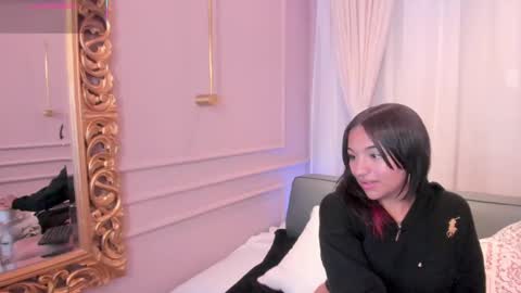 manelyk_evanss online show from 09/17/25, 09:05