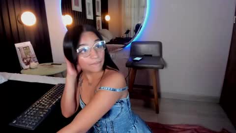 manelyk_evanss online show from 05/27/26, 06:16