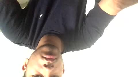 Snapshot of mangopitudo chatting on 09/27/25, 05:18 Manguito online show from 09/27/25, 05:18