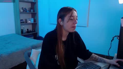 Snapshot of mangxx chatting on 09/15/25, 04:34 Danny online show from 09/15/25, 04:34