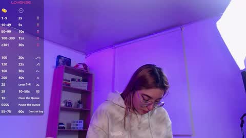 Snapshot of mangxx chatting on 10/15/25, 03:17 Danny online show from 10/15/25, 03:17