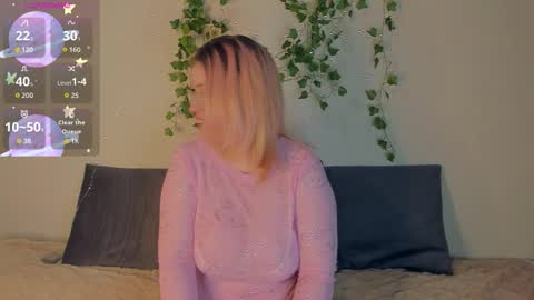 manic_pixie_ online show from 09/13/25, 06:18