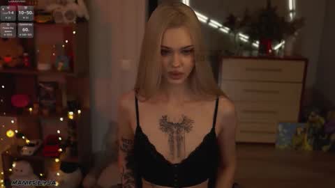 Snapshot of manifreyja chatting on 02/08/26, 11:41 Amelie online show from 02/08/26, 11:41