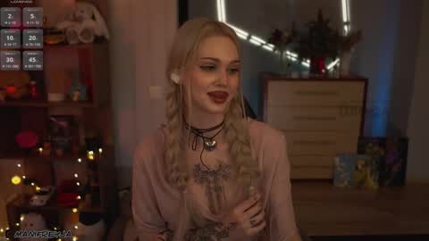 Snapshot of manifreyja chatting on 02/09/26, 10:25 Amelie online show from 02/09/26, 10:25