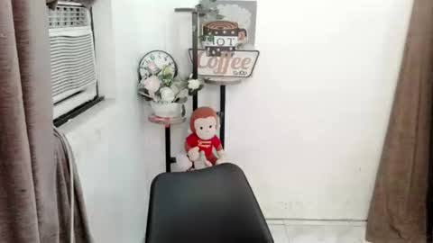 Snapshot of maniniyot69 chatting on 11/26/25, 01:56 maniniyot69 online show from 11/26/25, 01:56