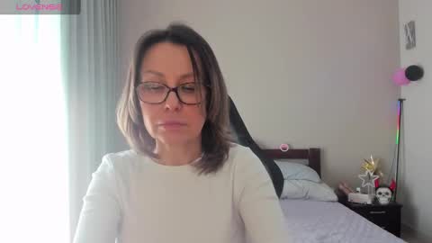 Snapshot of mankamm chatting on 03/10/25, 12:04 Nika online show from 03/10/25, 12:04