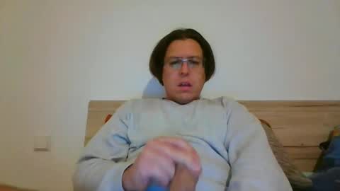 Snapshot of manncr chatting on 10/20/25, 06:36 manncr online show from 10/20/25, 06:36